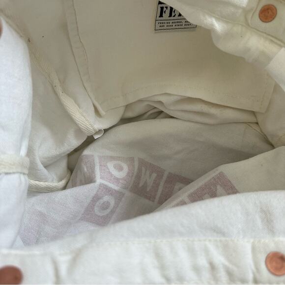 FEED Brave Queen Equal Voice Women Organic Cotton Tote Bag - Picture 5 of 7